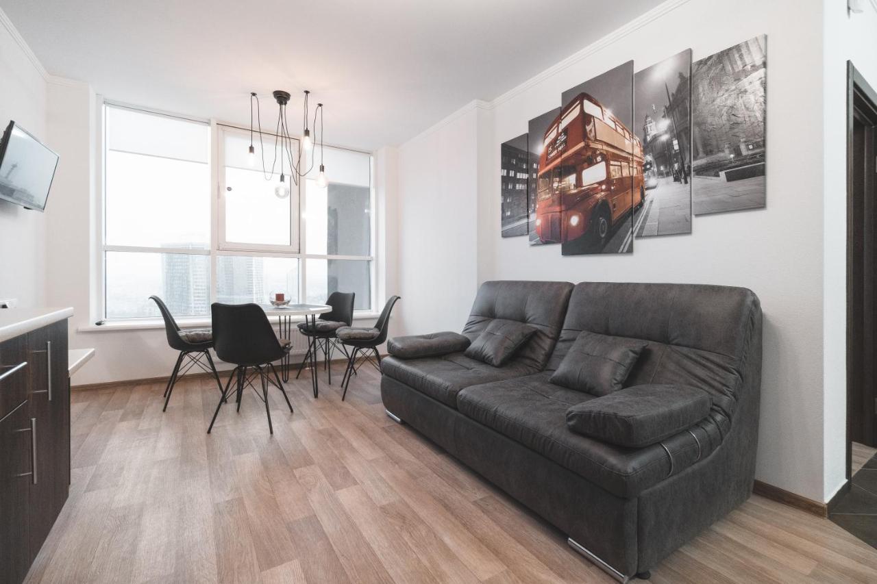 In The Sky Apartment Kiev Luaran gambar